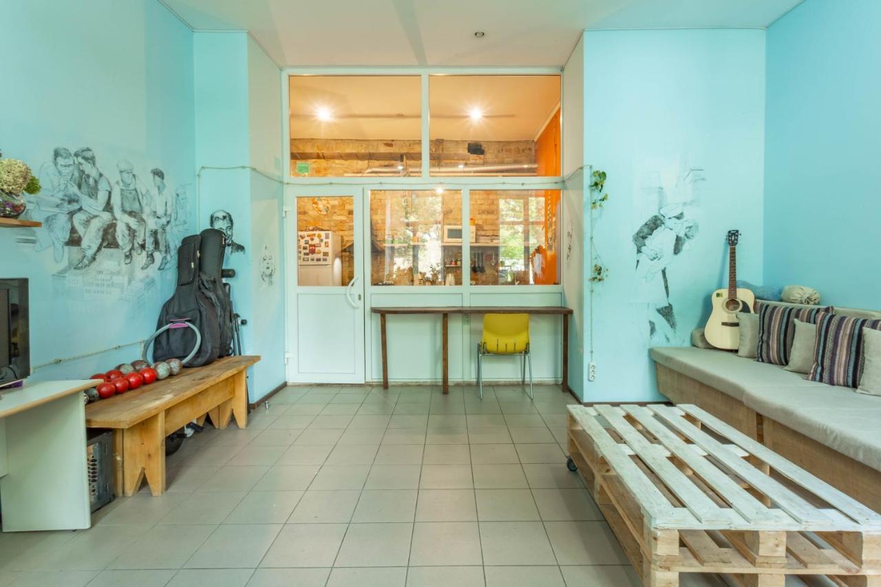 Garis Factory Hostel Kiev Eksteriør bilde